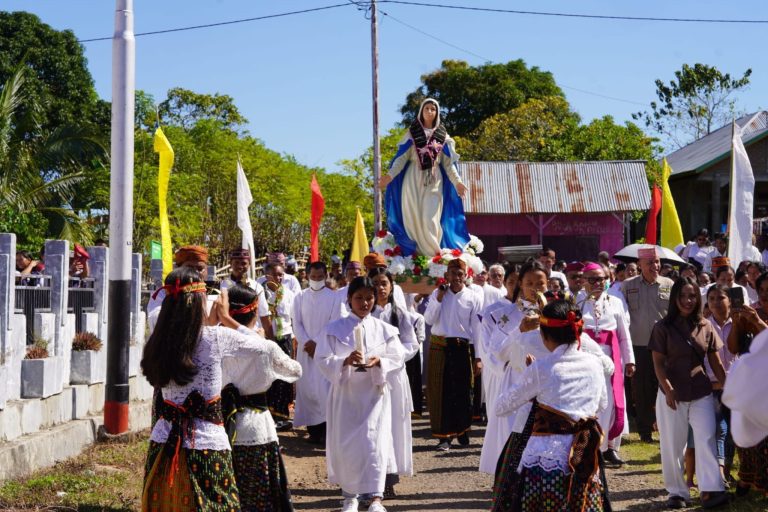 Uskup Labuan Bajo Buka Prosesi Maria Assumpta Nusantara 2026 di Paroki Lengkong Cepang Kunjungan yang Mengubah Hidup
